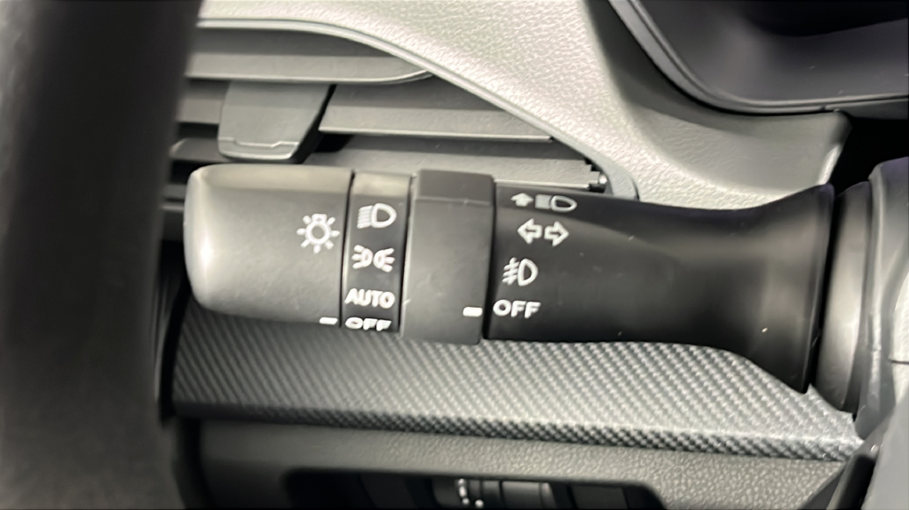 New 2026 ICE SILVER METALLIC Subaru Premium image 25