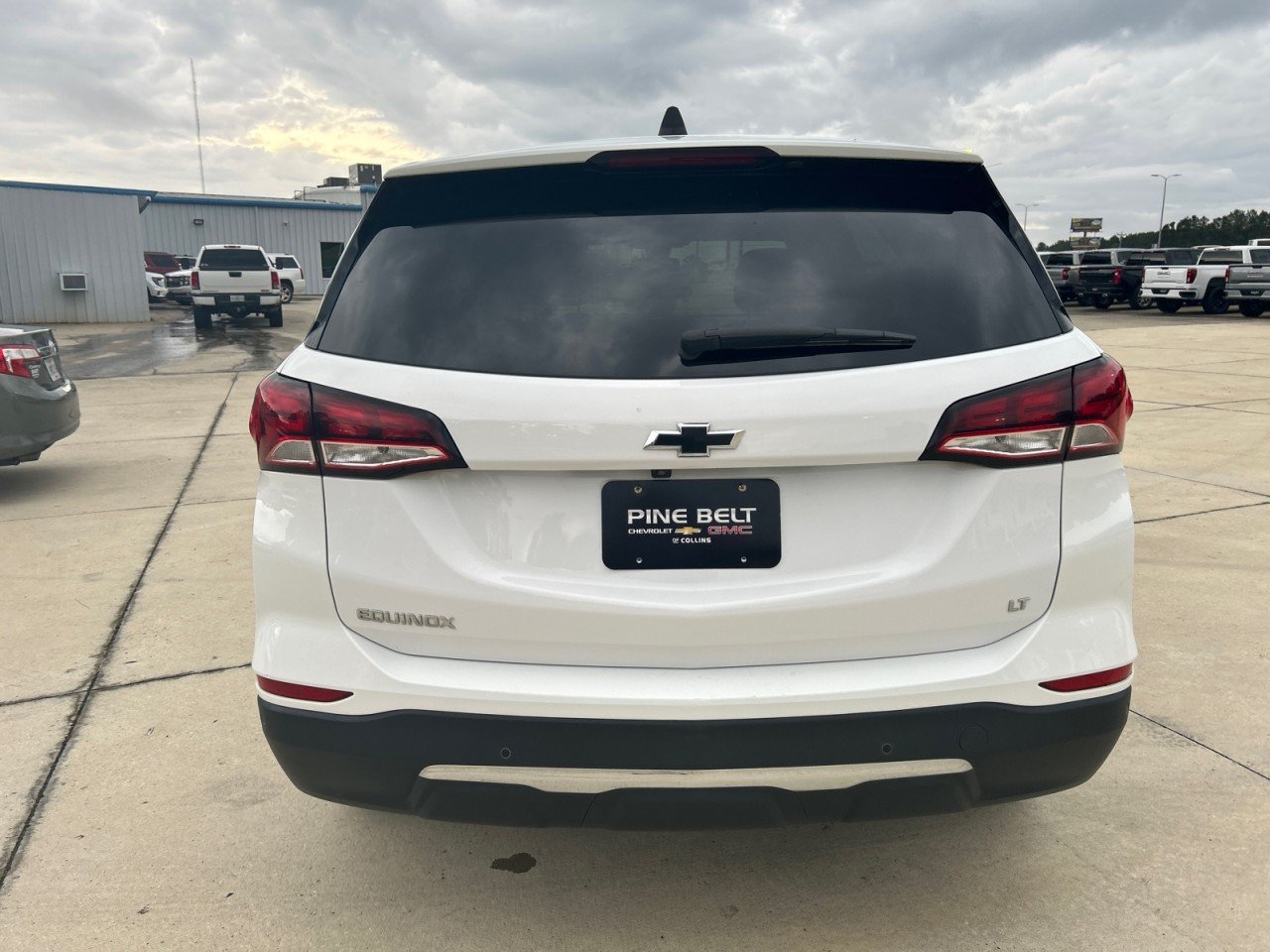 Used 2022 Summit White Chevrolet LT image 6