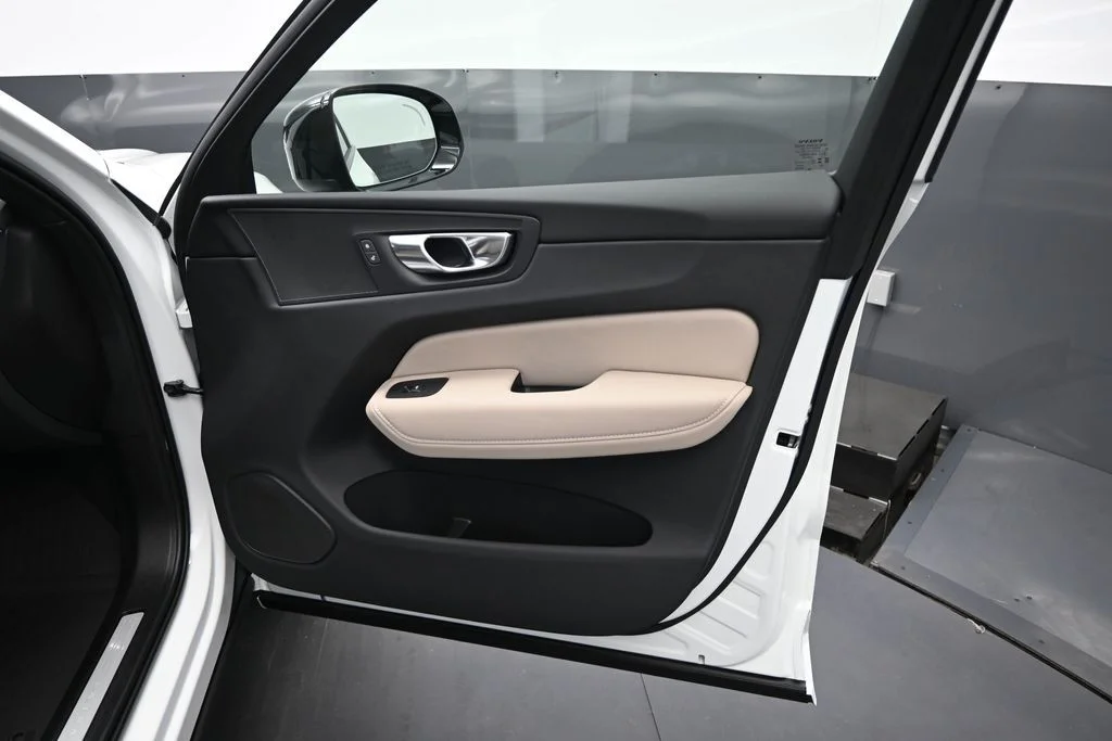 Used 2026 Crystal White Volvo Plus image 20