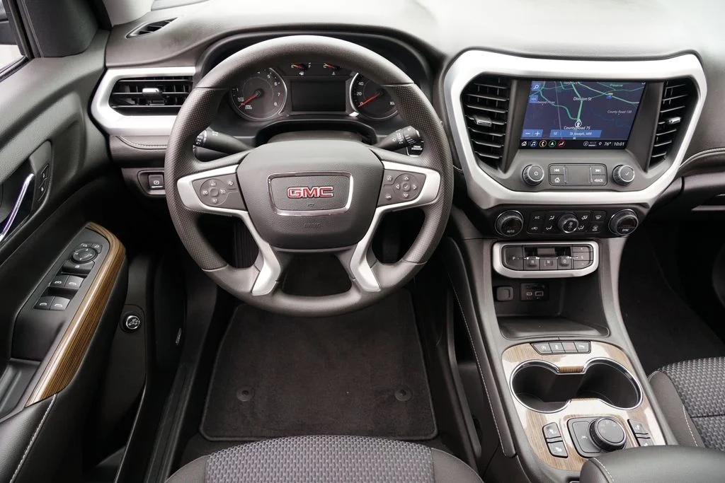 2023 GMC Acadia SLE - Photo 19