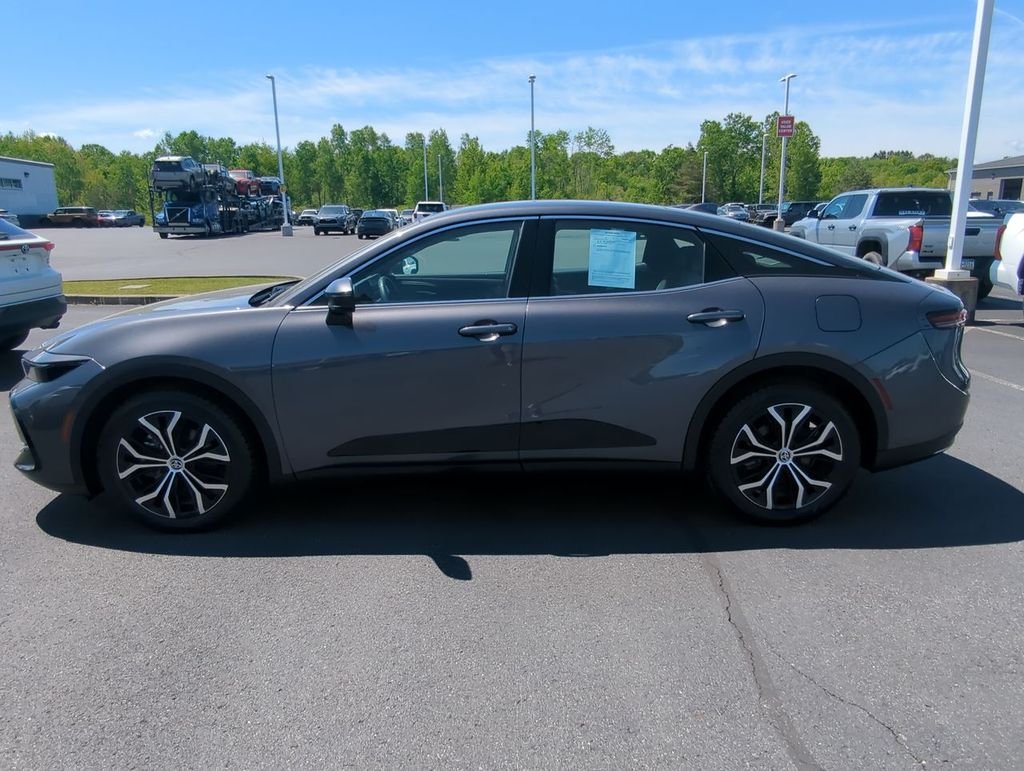 Used 2023 Gray Toyota XLE image 5