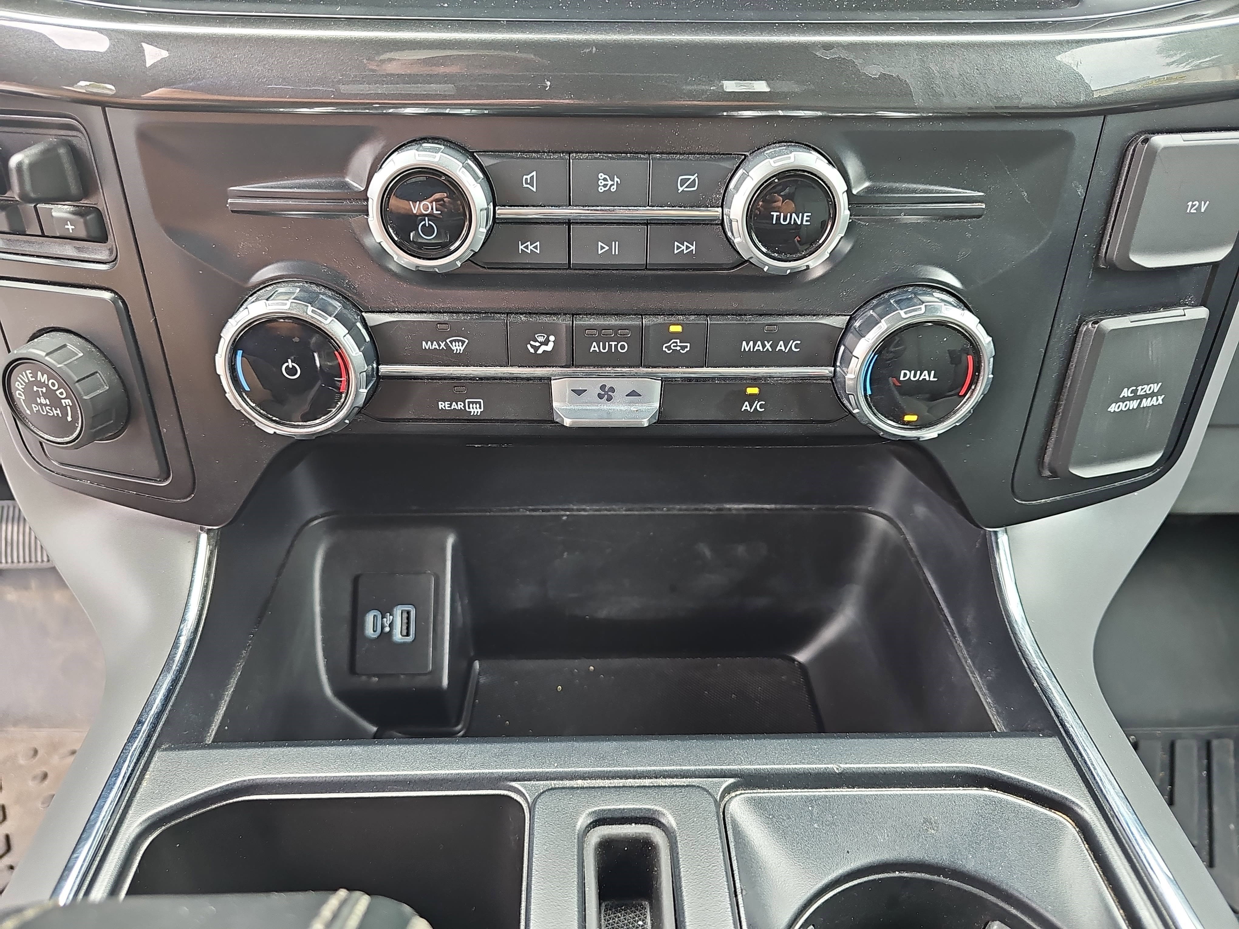 Certified Used 2024 Oxford White Ford XLT image 21