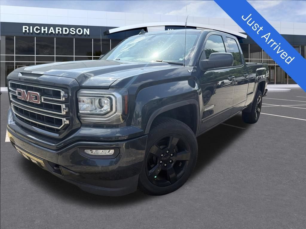 2017 GMC Sierra 4WD Double Cab Standard Box's photo
