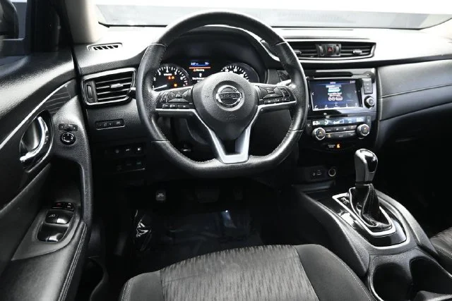 Used 2020 Gray Nissan SV image 16