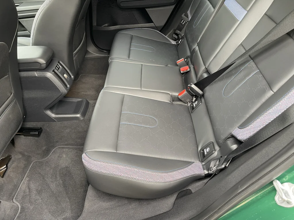 2025 MINI Countryman S - Photo 24