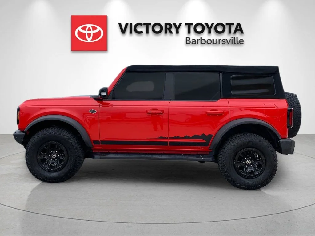 Used 2021 Red Ford Wildtrak image 2