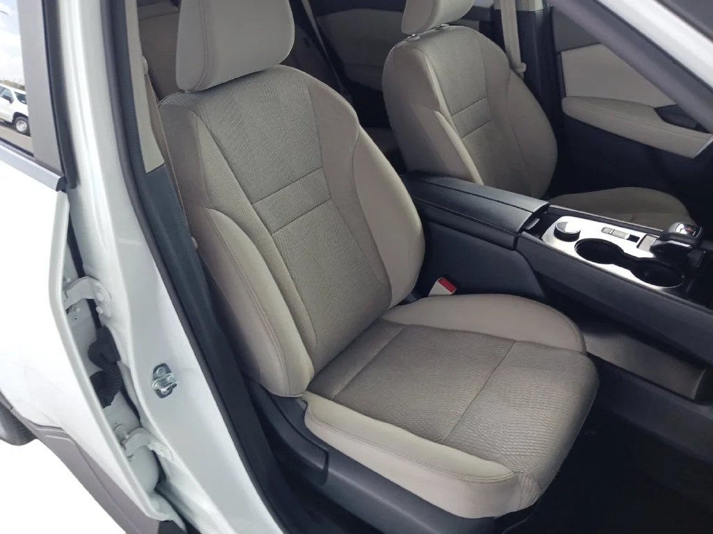 Used 2024 White Nissan SV image 27