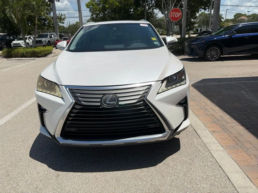 Used 2017 White Lexus 350 image 8