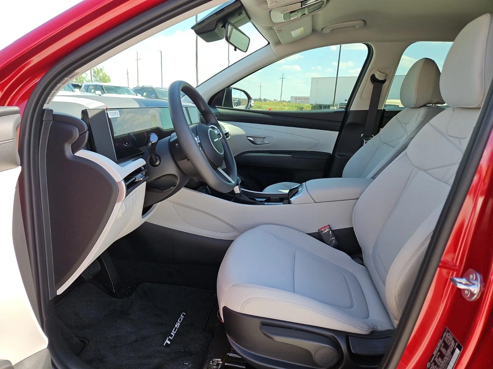 New 2026 Ultimate Red Hyundai SE 4dr Front-Wheel Drive image 10