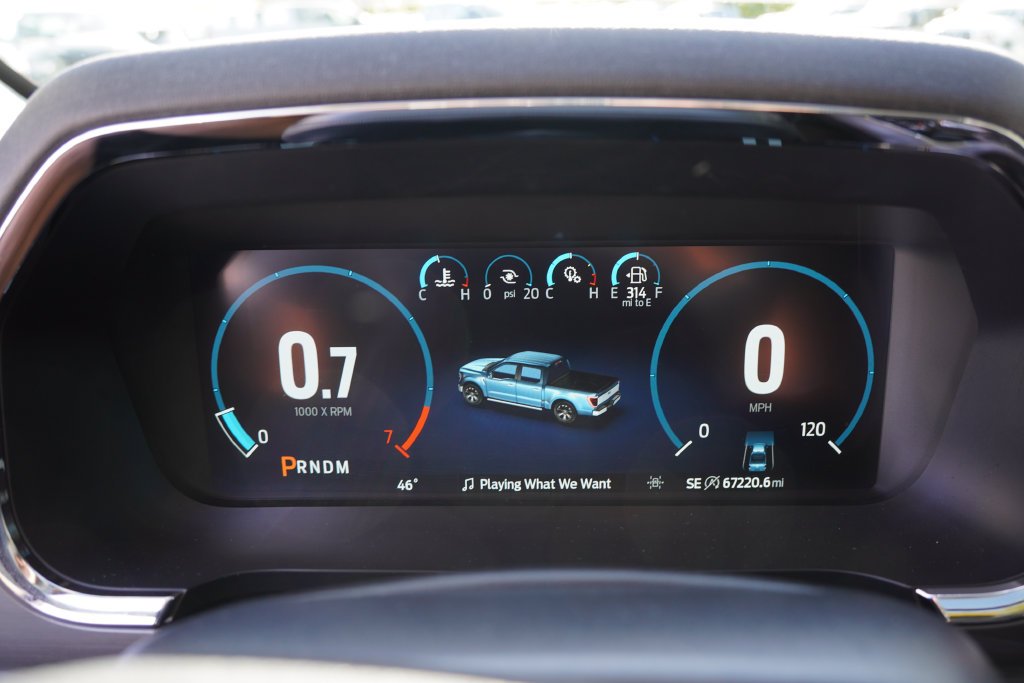 Used 2021 Quartz Metallic Ford Lariat image 39