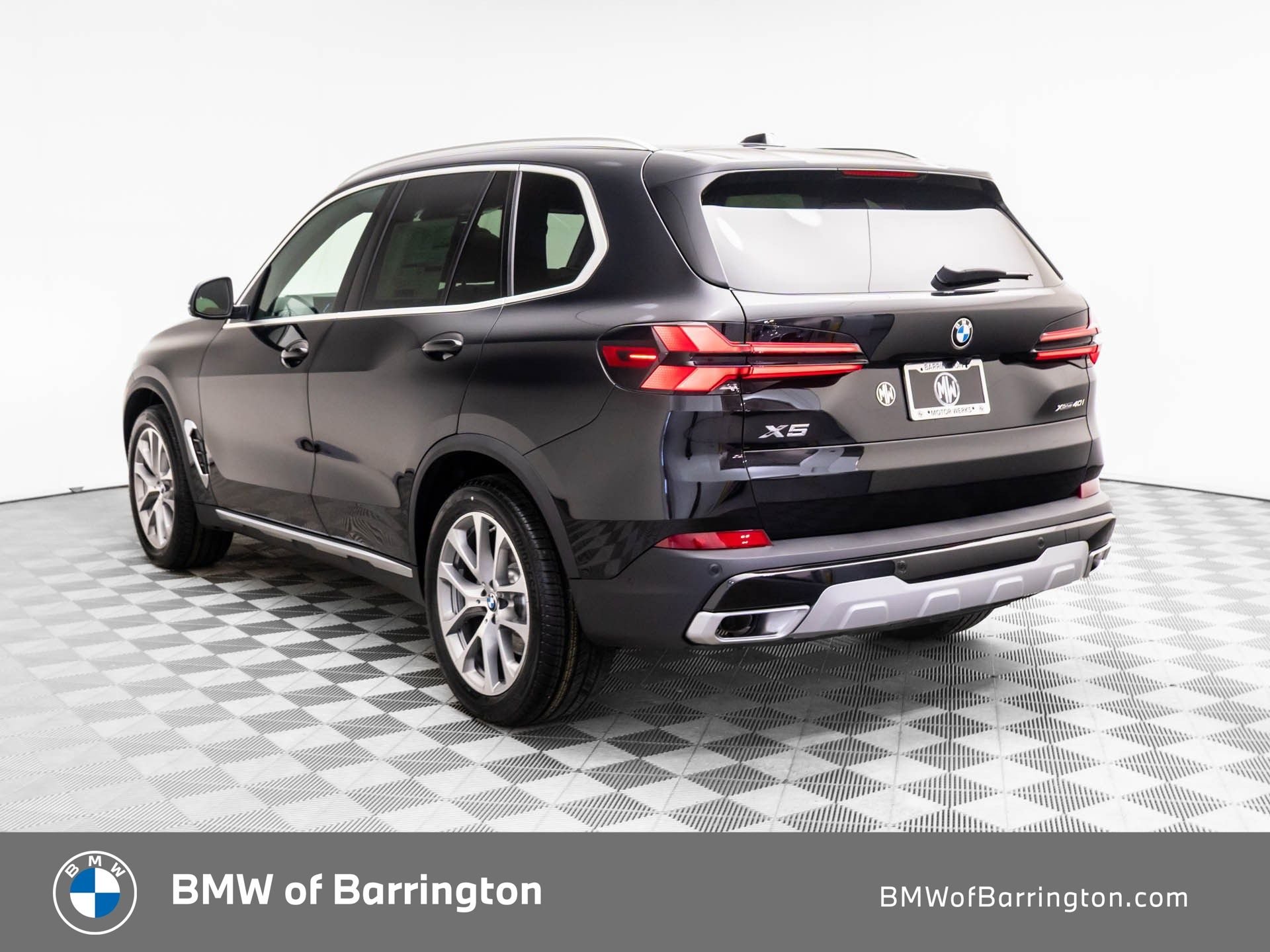 New 2026 Black Sapphire Metallic BMW xDrive40i image 3