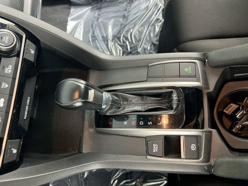 Used 2020 White Honda EX image 17