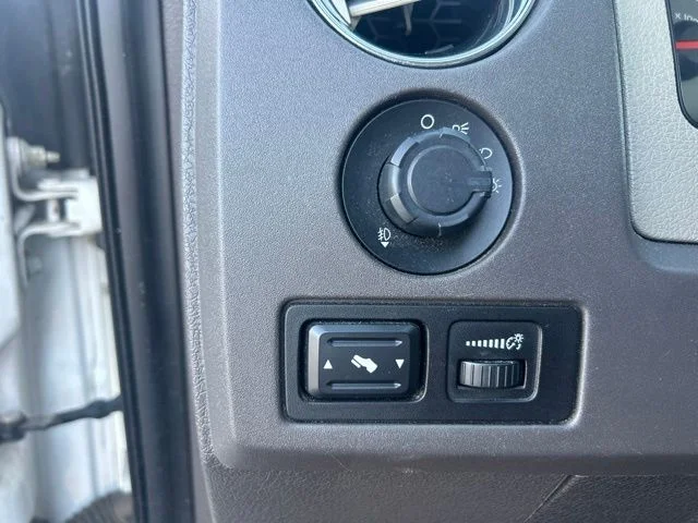 Used 2010  Ford XLT image 13