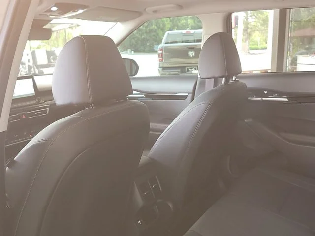 Certified Used 2022 Gray Kia EX image 12