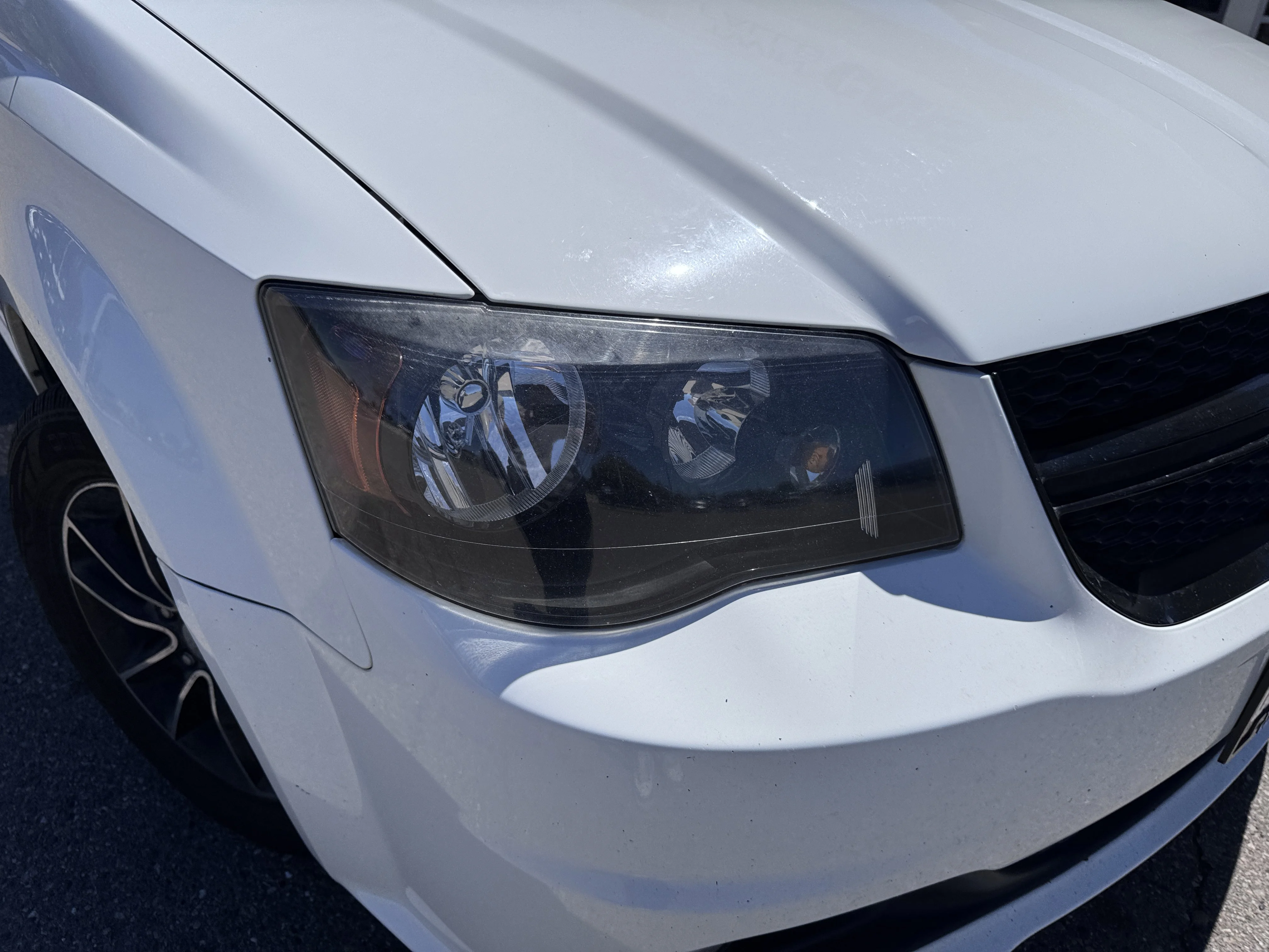 Used 2016 Bright White Clearcoat Dodge SXT Plus image 47