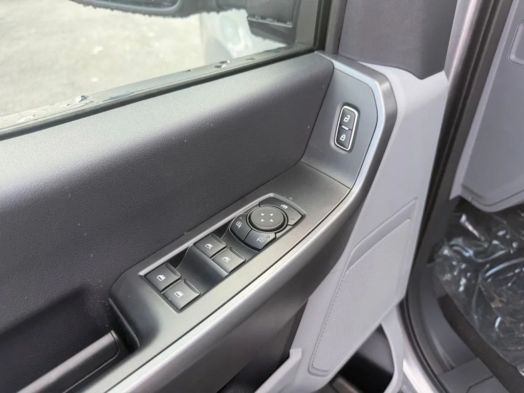 New 2027 Iconic Silver Metallic Ford F-250® XL image 17