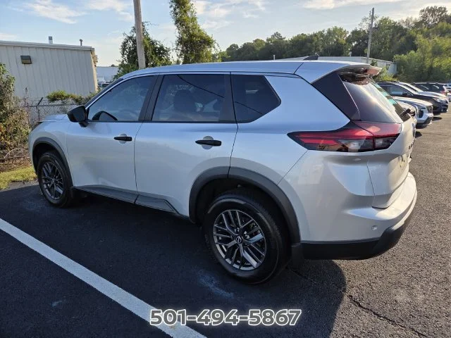 Used 2024 Silver Nissan S image 6
