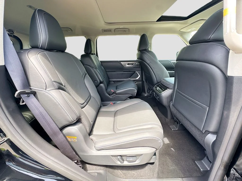 New 2027 BLACK OBSIDIAN INFINITI Luxe 2WD image 30