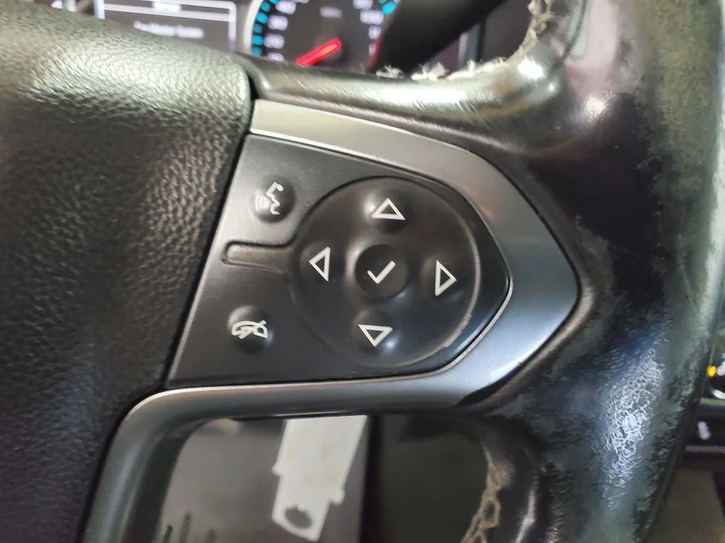 Used 2015 Summit White Chevrolet LT image 12