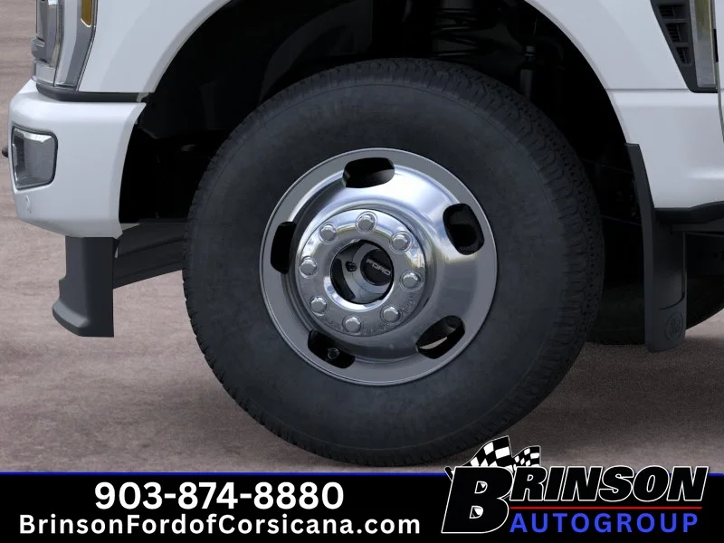 New 2026 Star White Metallic Tri-Coat Ford F-350® Platinum® image 19