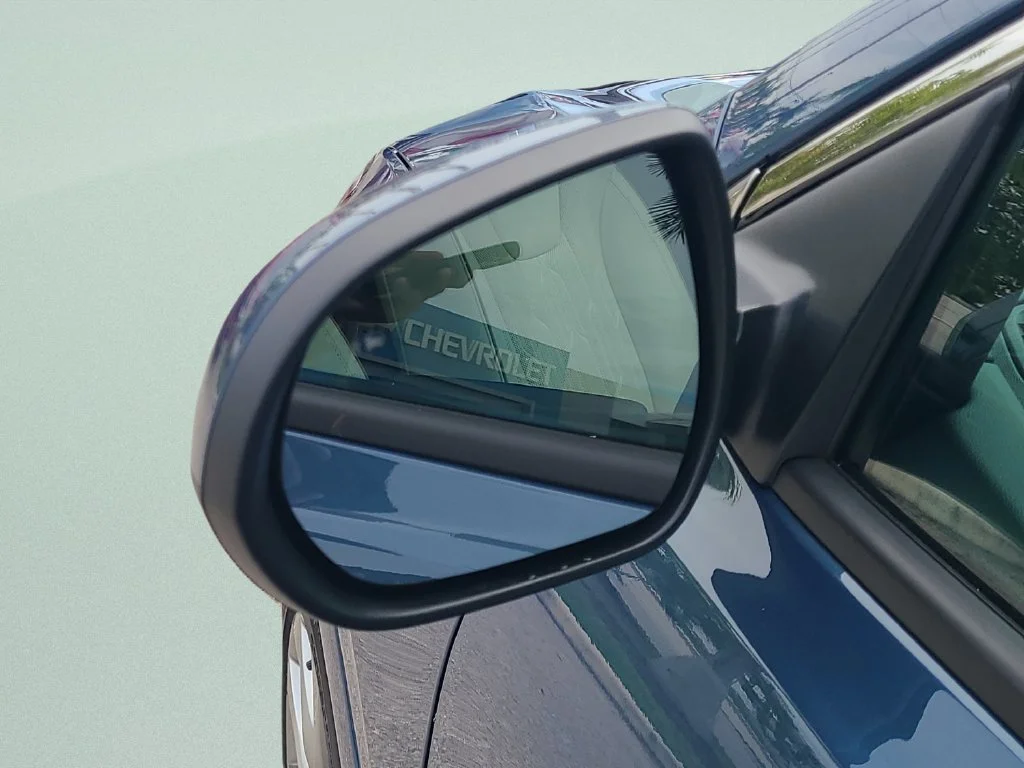 New 2026 Ocean Blue Metallic Buick Avenir image 26
