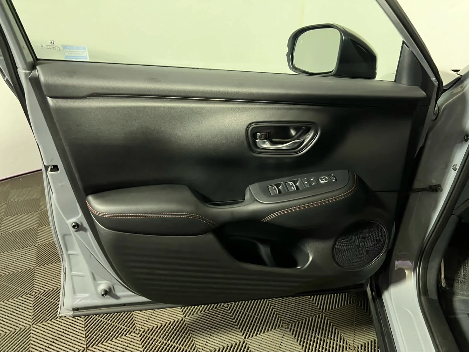 Used 2024 Urban Gray Pearl Honda Sport image 21