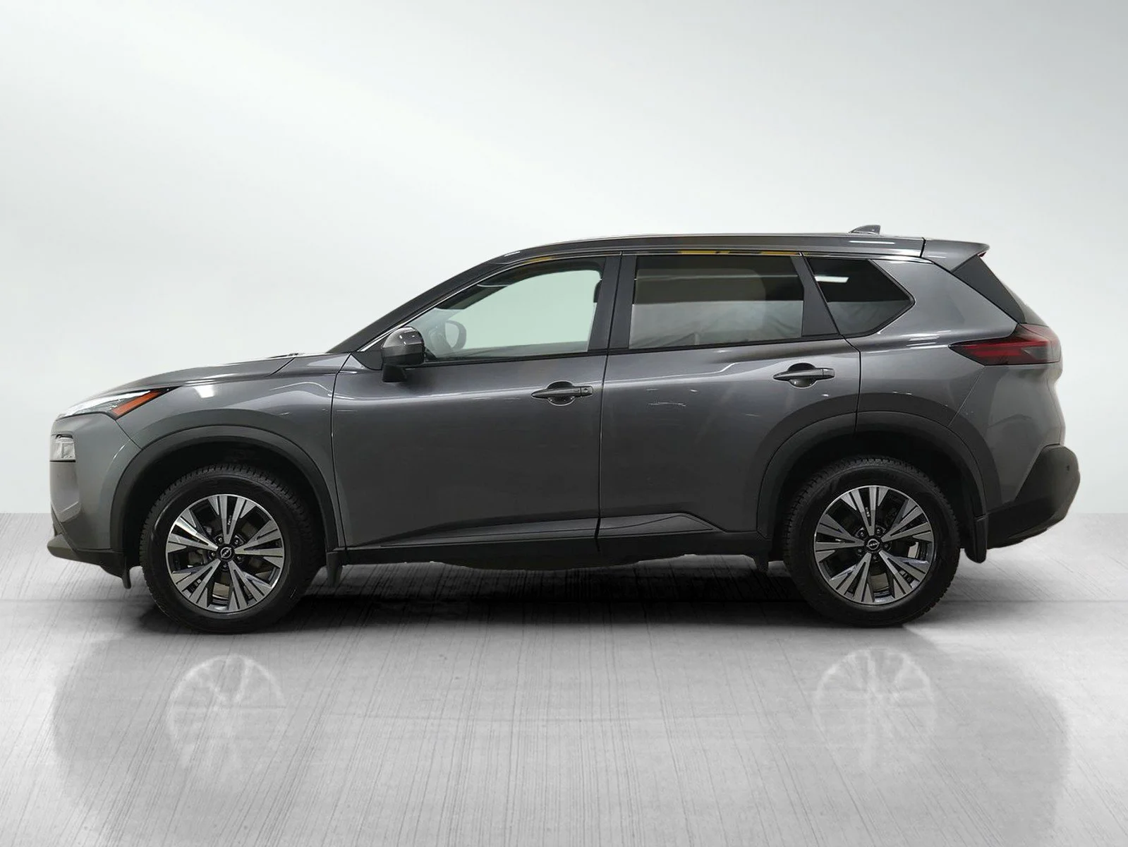 Used 2023 Nissan Rogue SV with VIN JN8BT3BB3PW474617 for sale in Minneapolis, Minnesota