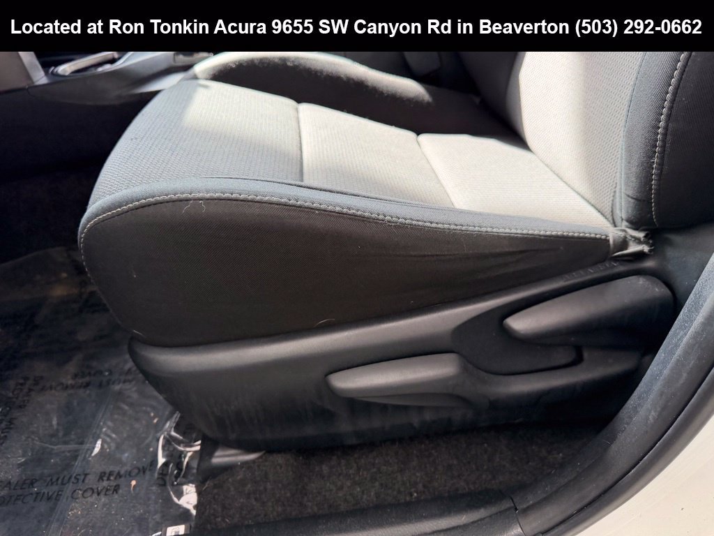 Used 2018 Super White Toyota XLE image 13