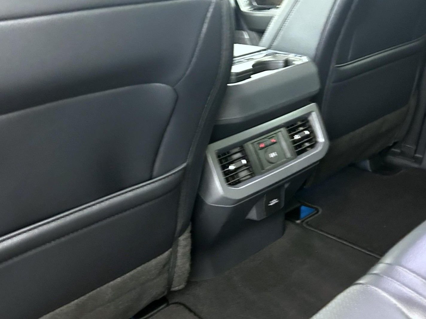 New 2026 Agate Black Metallic Ford Lariat image 21