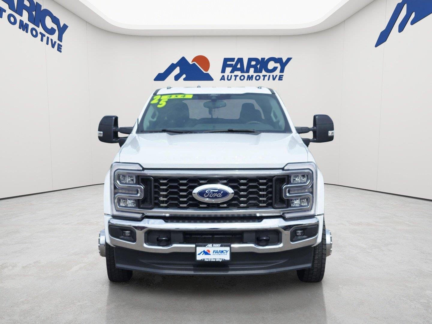 Used 2025 Oxford White Ford LARIAT image 2