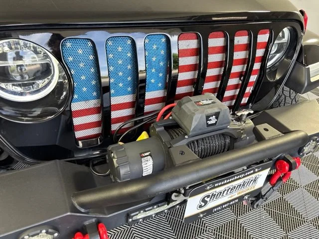 Used 2022 Black Jeep Altitude image 32