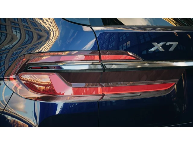 New 2027 Tanzanite Blue II Metallic BMW  image 8