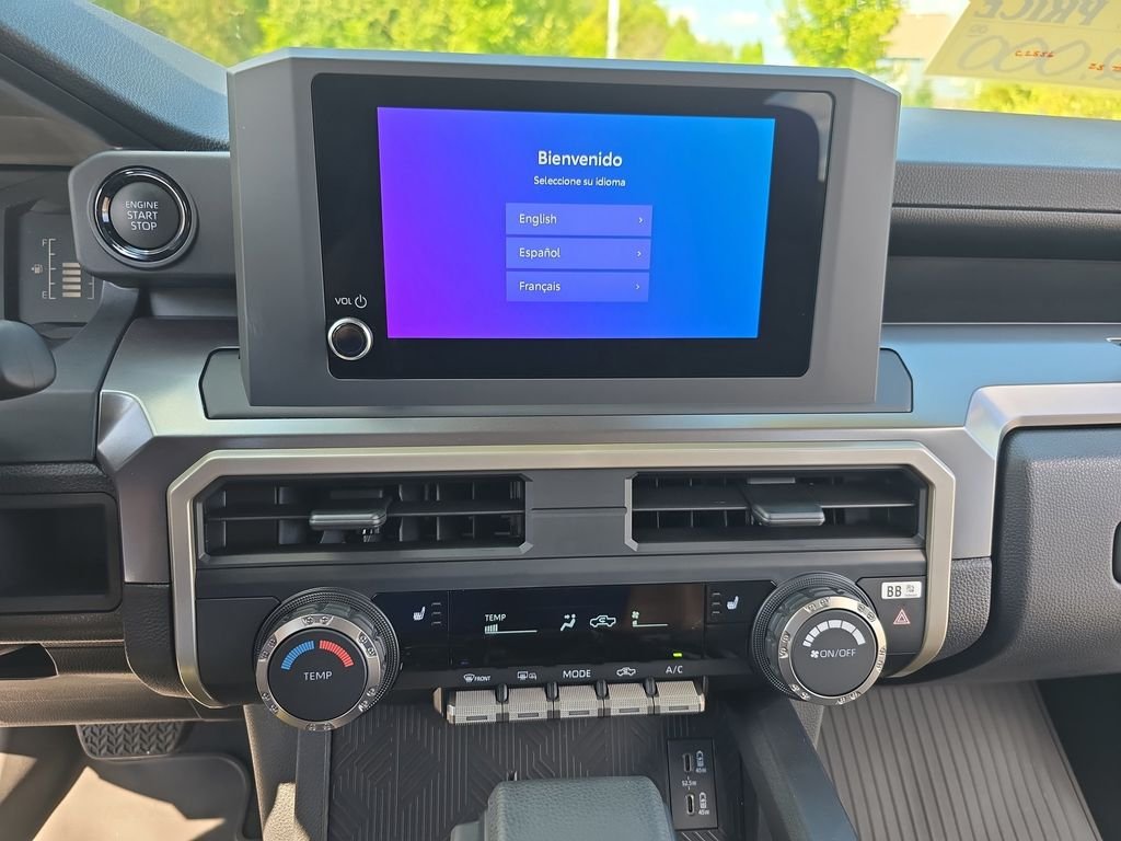 2025 Toyota Tacoma SR5 - Photo 21