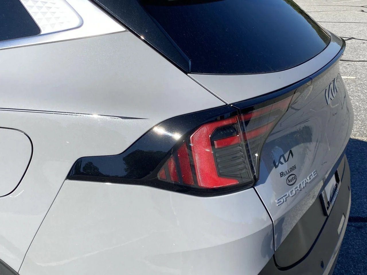 2026 Kia Sportage EX Hybrid - Photo 11