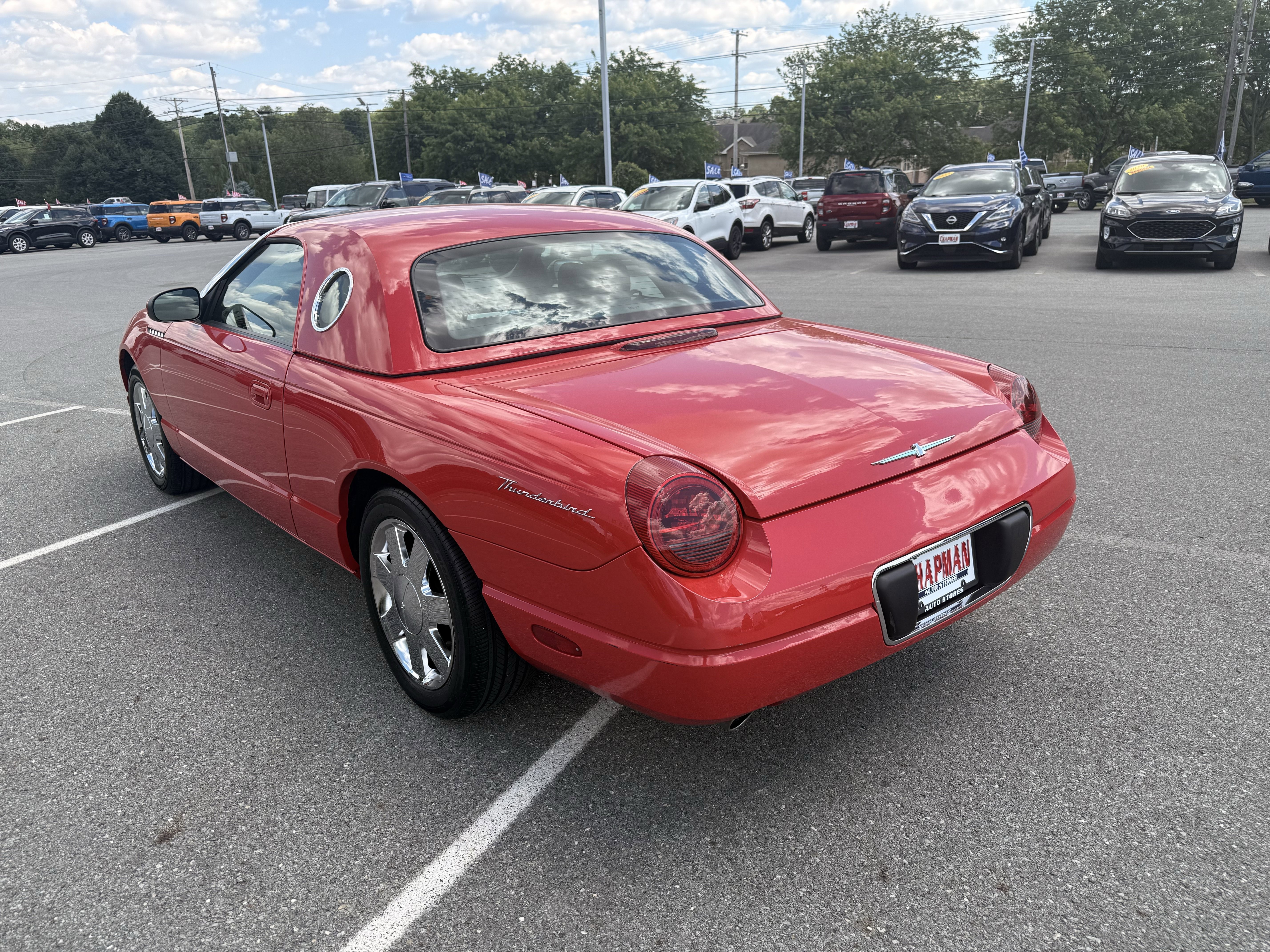 Used 2002 Red Ford Base image 5