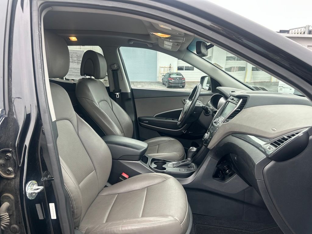 Used 2016 Twilight Black Hyundai 2.4 Base image 29