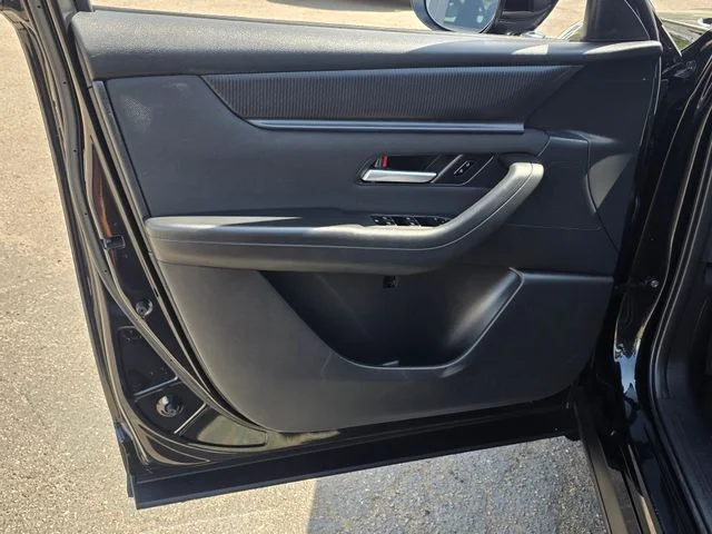 Used 2024 Black Mazda 3.3 Turbo Select image 23