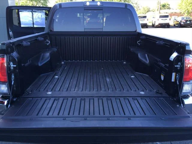 Certified Used 2022 MAGNETIC GRAY MET. Toyota  image 35
