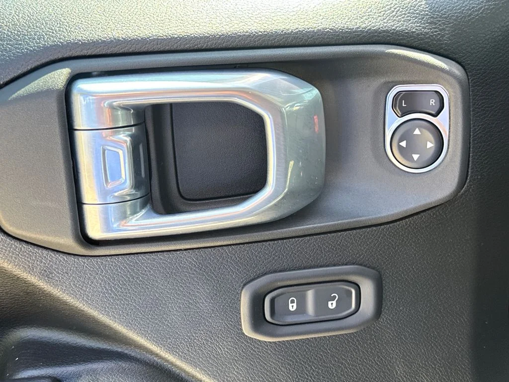 Used 2025 Black Clearcoat Jeep Nighthawk image 14