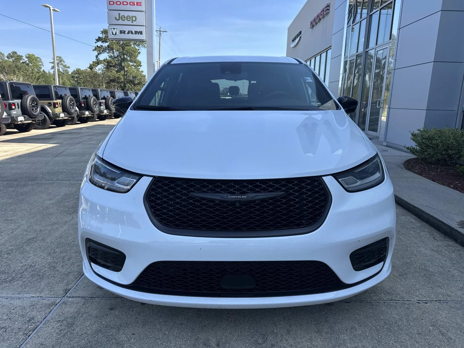 Used 2024 White Chrysler Hybrid S Appearance Pkg FWD image 2