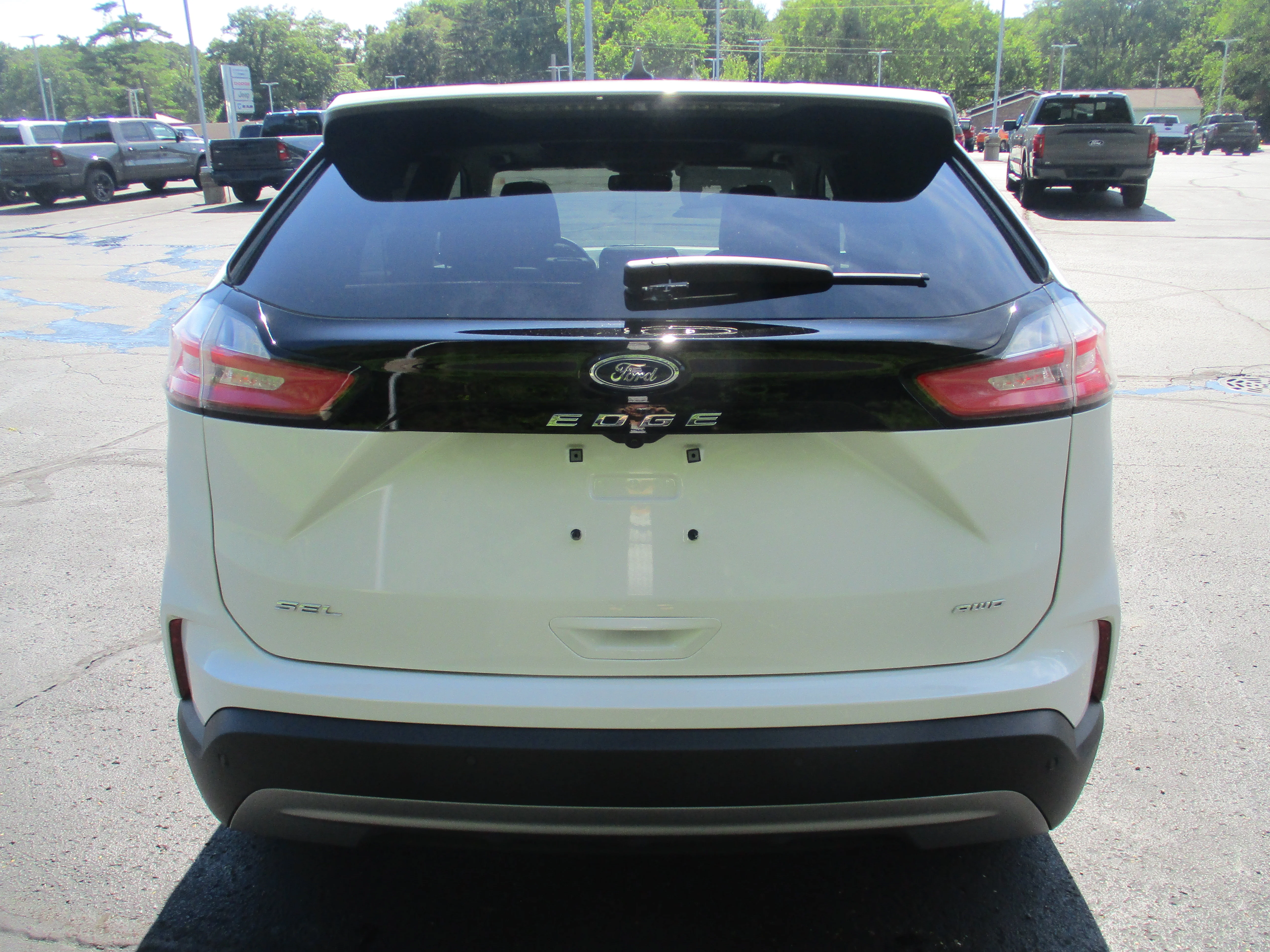 Used 2023 Star White Metallic Tri-Coat Ford SEL image 60