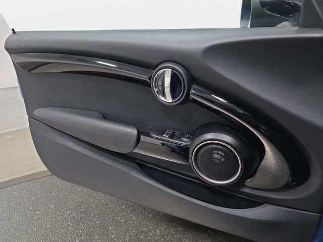 Used 2015 Blue MINI Base image 22