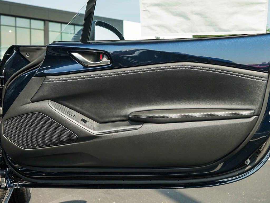 2025 Mazda MX-5 Miata Grand Touring - Photo 8