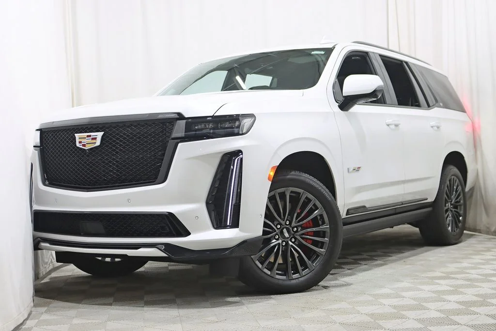 Used 2024 White Cadillac V-Series image 7
