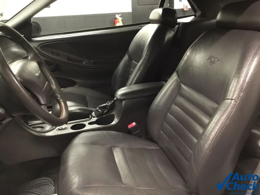 Used 2003 White Ford GT image 34