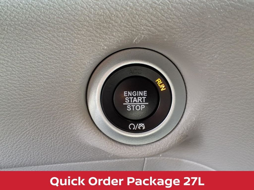 Used 2024 Silver Mist Clearcoat Chrysler Touring L w/heated leather seats image 13