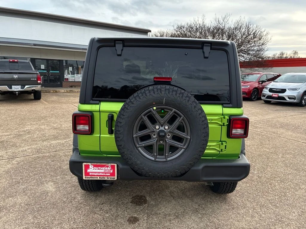New 2026 Mojito Clear-Coat Exterior Paint Jeep Sport S image 4
