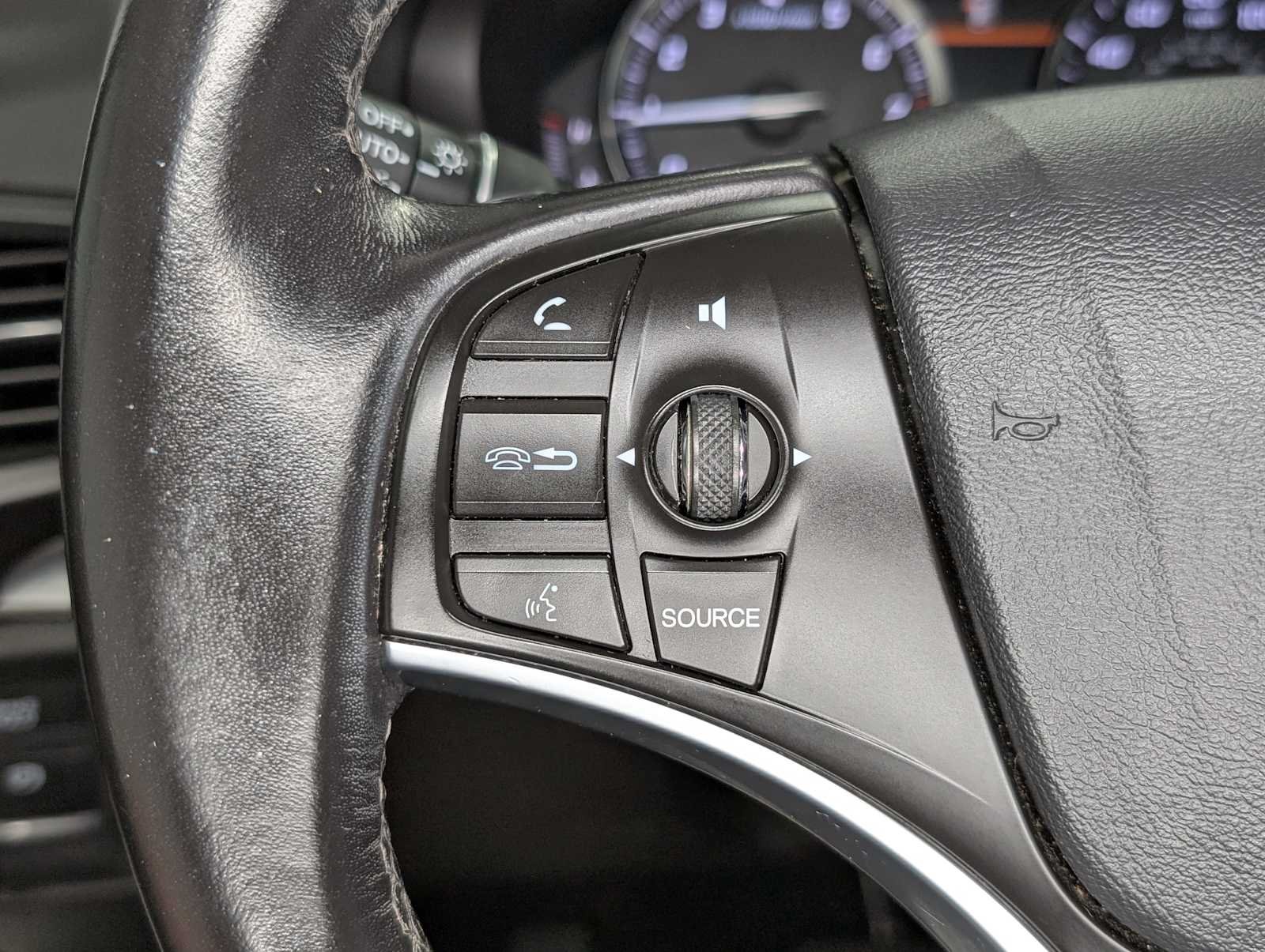 Used 2020 Platinum White Pearl Acura w/Technology Pkg image 35