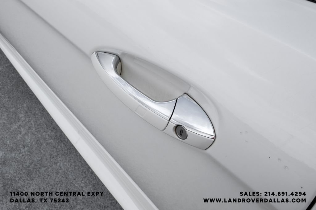 Used 2018 White Mercedes-Benz SL 550 image 44