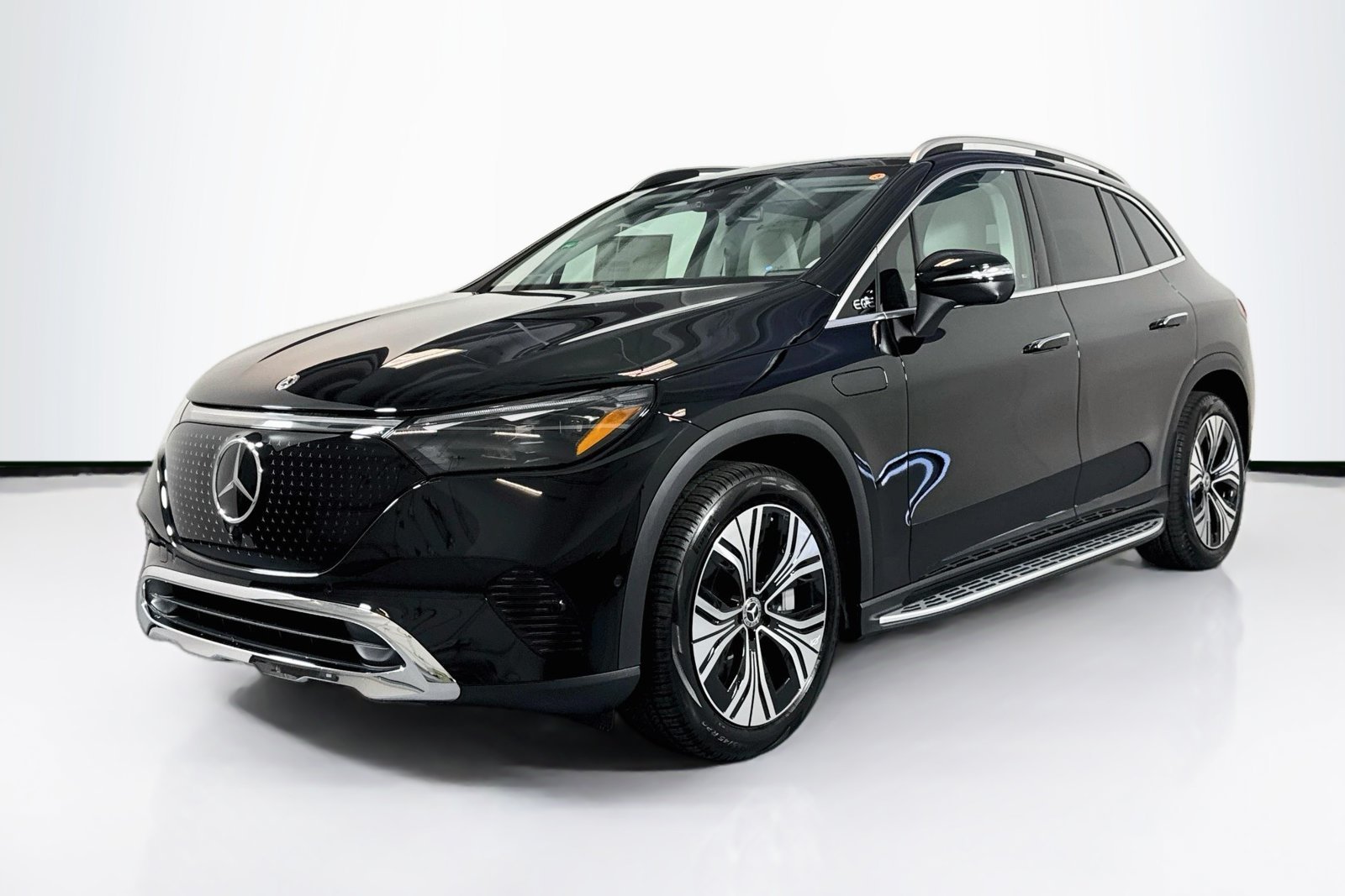 New 2026 Black Mercedes-Benz EQE 320+ image 1